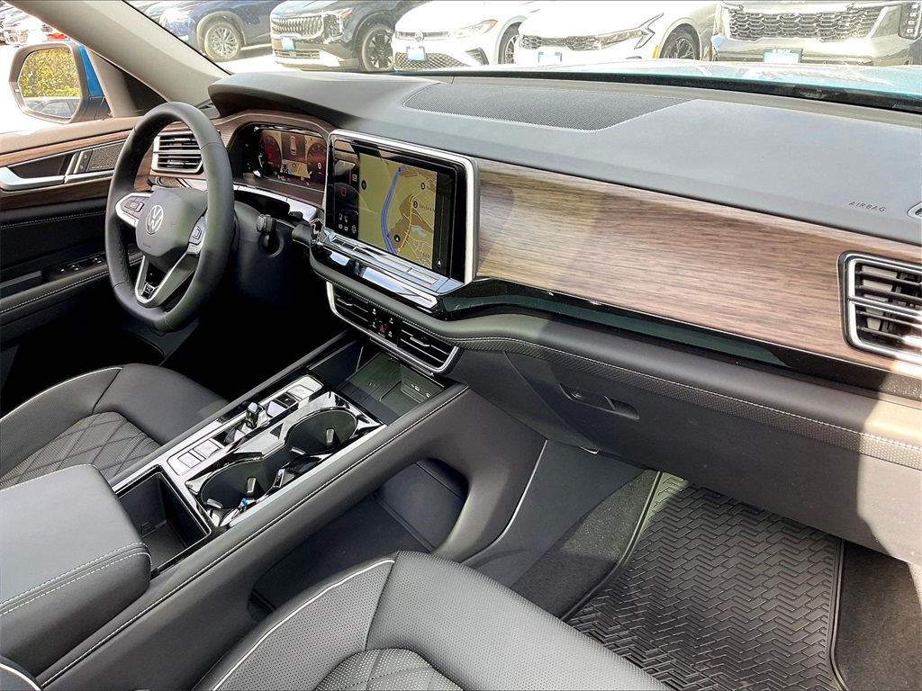 2025 Volkswagen Atlas 2.0T SEL Premium R-Line - Photo 10