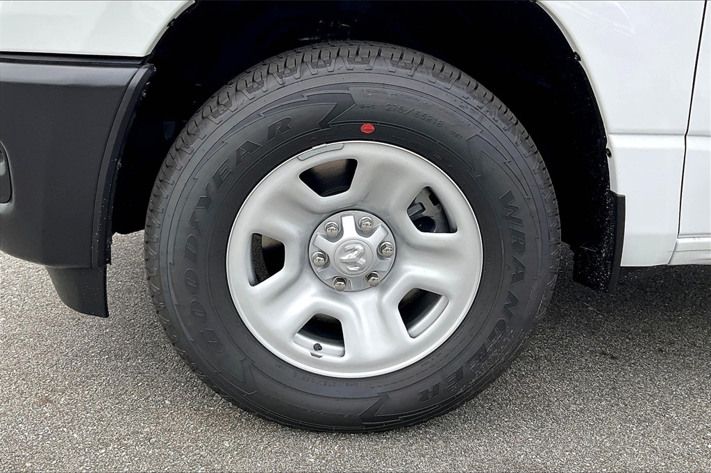 2026 Ram 1500 Tradesman - Photo 8