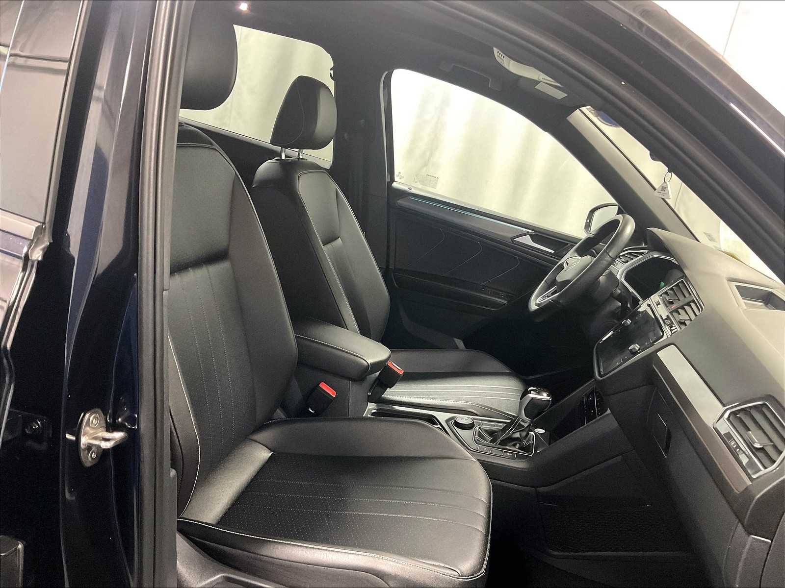 2022 Volkswagen Tiguan SE R-Line Black - Photo 11