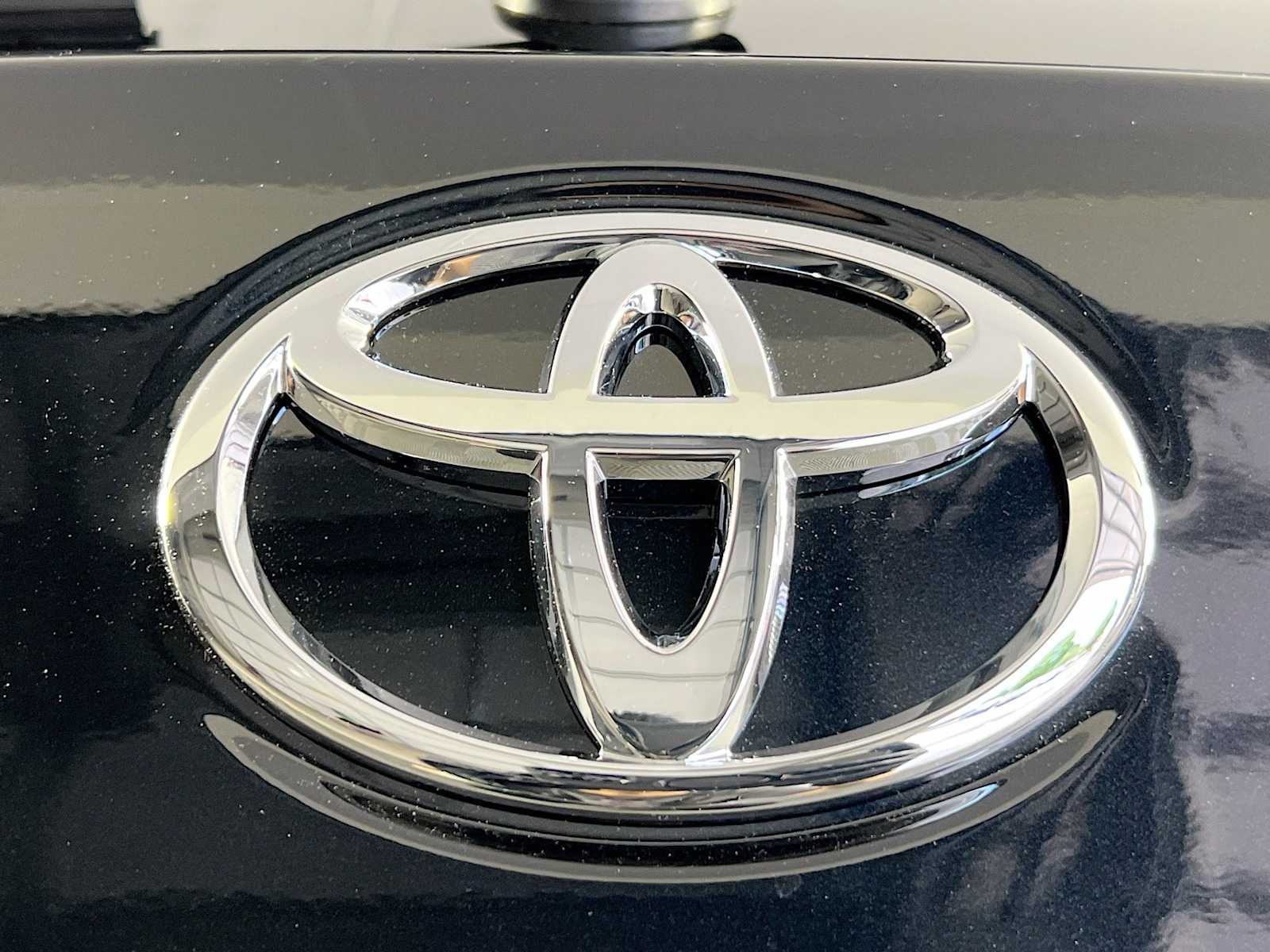 2025 Toyota Corolla Cross LE - Photo 18