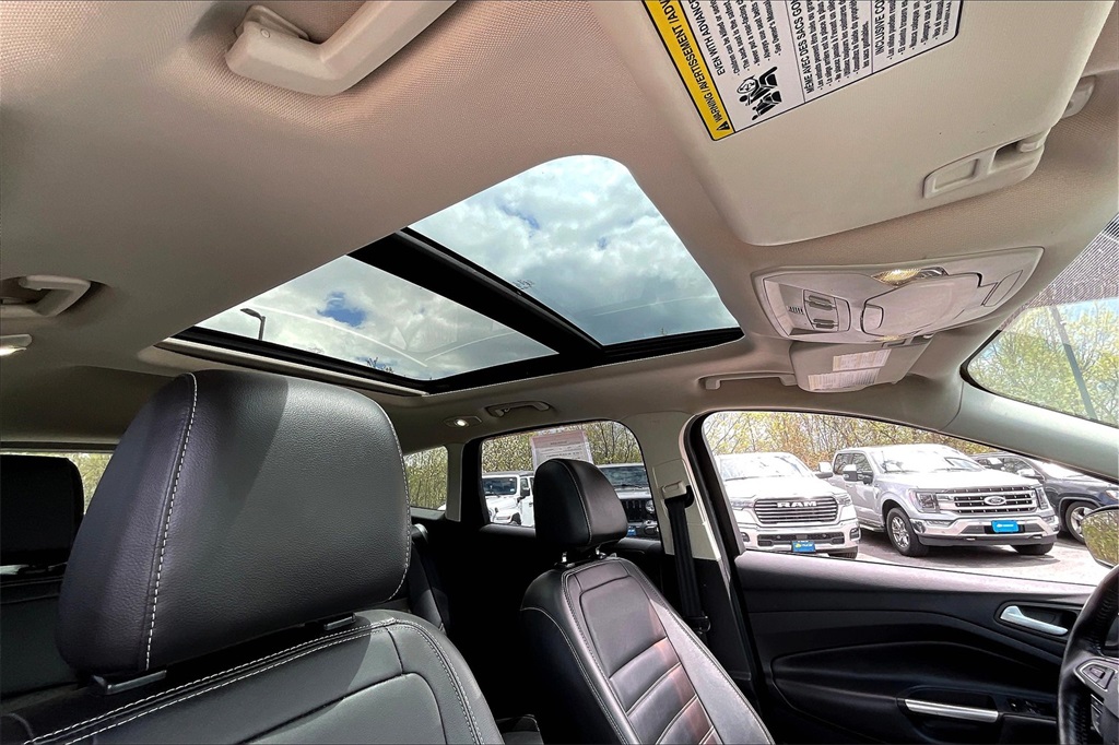 2017 Ford Escape SE - Photo 21