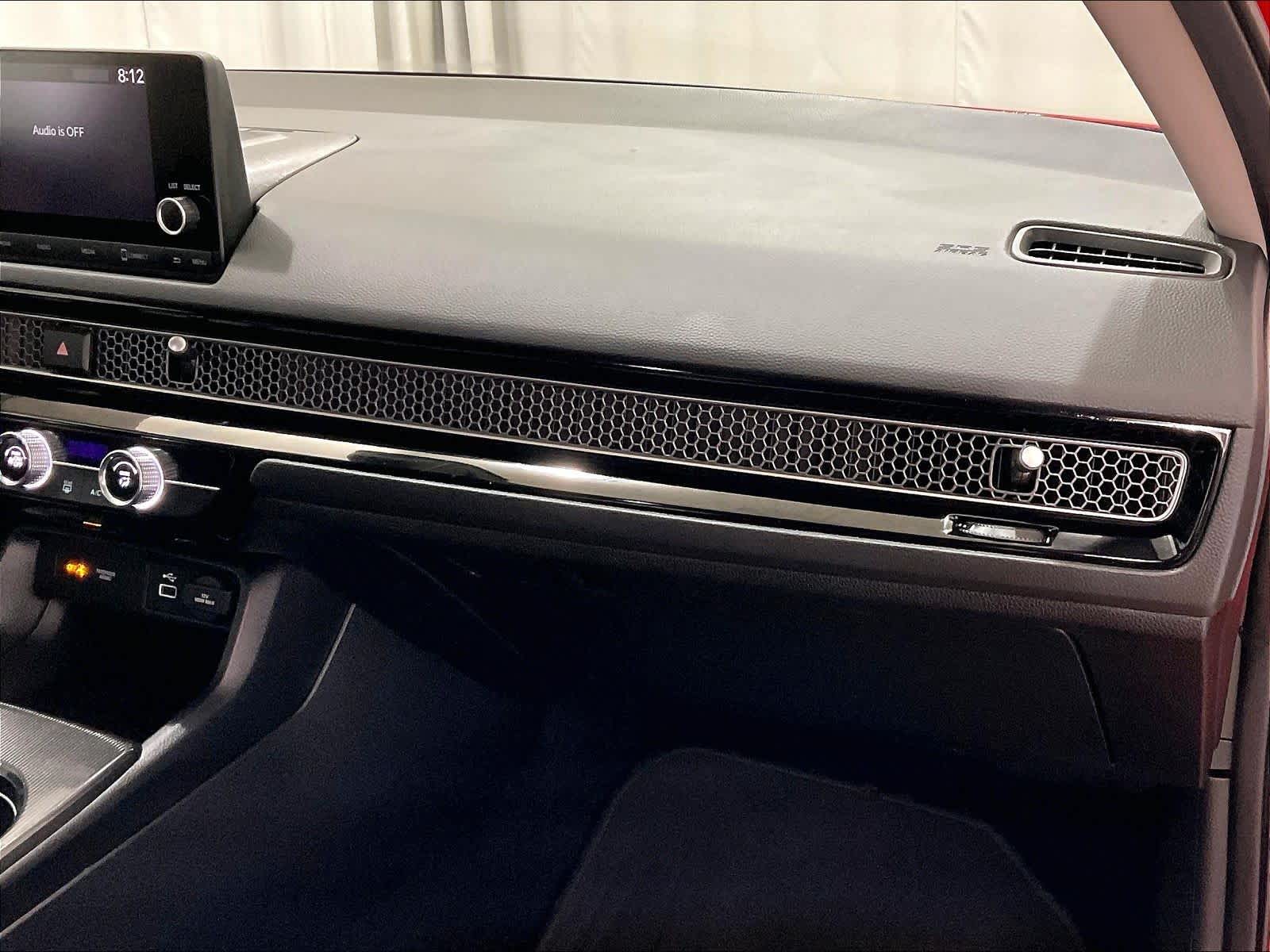 2024 Honda Civic LX - Photo 13