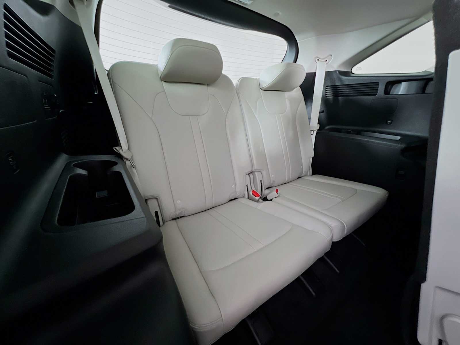 2022 Kia Sorento X-Line S - Photo 35
