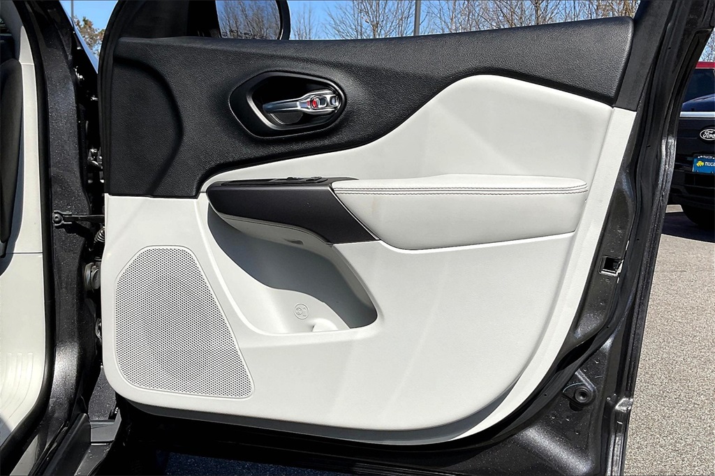 2022 Jeep Cherokee Limited - Photo 11