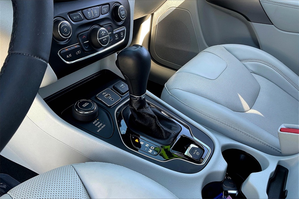 2022 Jeep Cherokee Limited - Photo 19
