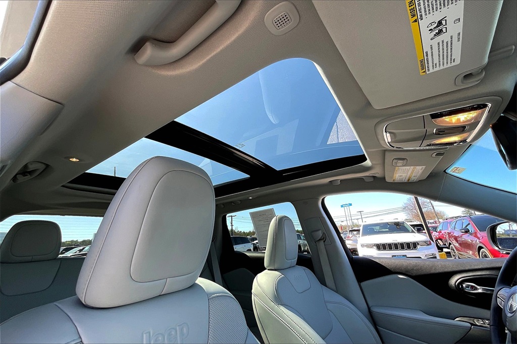 2022 Jeep Cherokee Limited - Photo 21