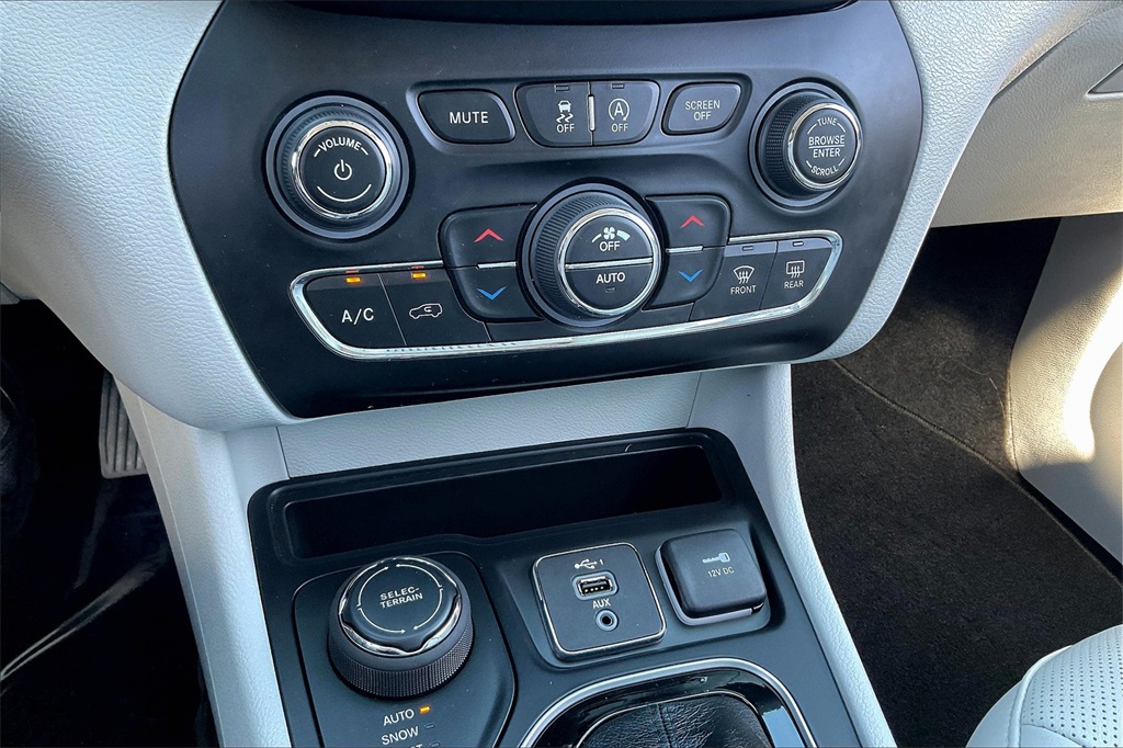 2022 Jeep Cherokee Limited - Photo 25