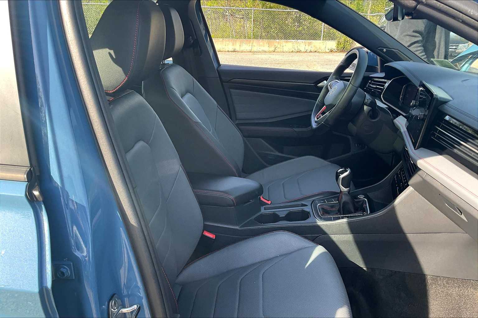 2025 Volkswagen Jetta GLI Autobahn - Photo 11