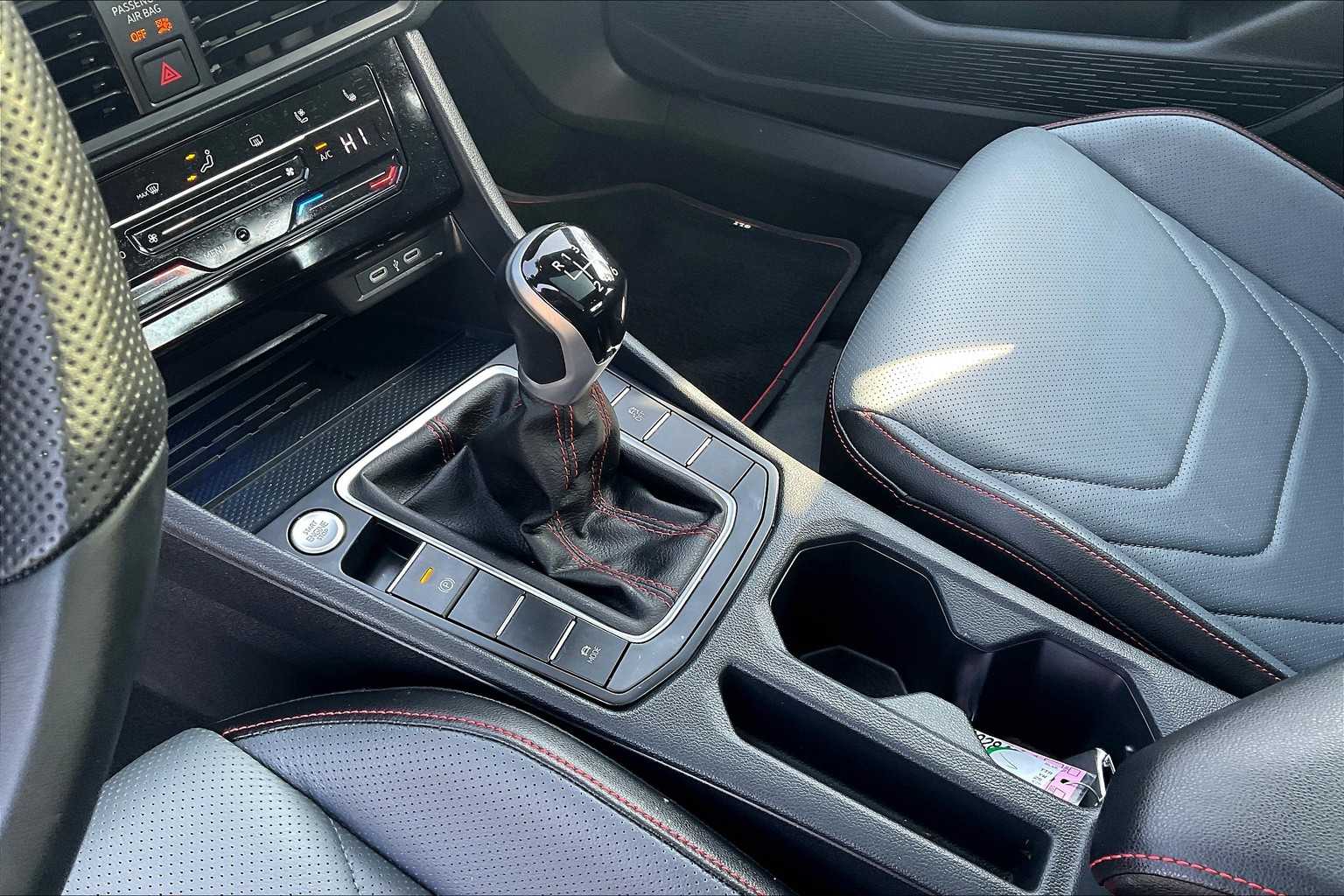 2025 Volkswagen Jetta GLI Autobahn - Photo 20