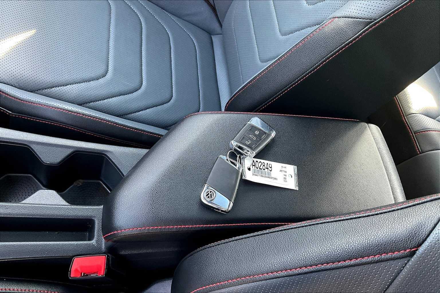 2025 Volkswagen Jetta GLI Autobahn - Photo 31