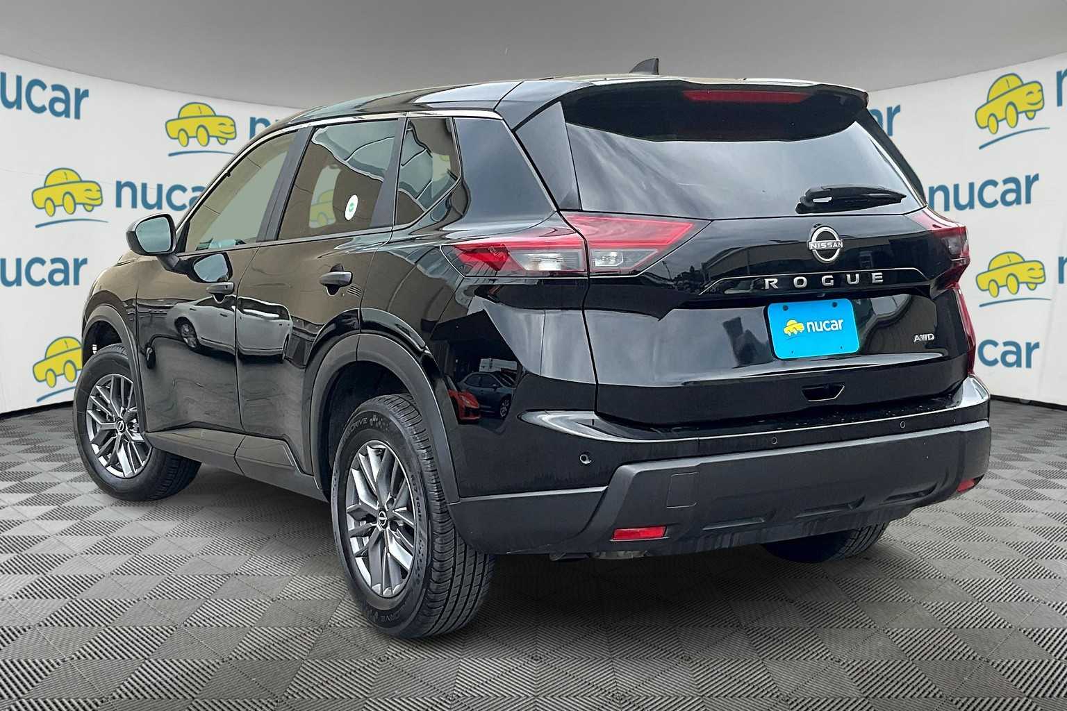 2024 Nissan Rogue S - Photo 4