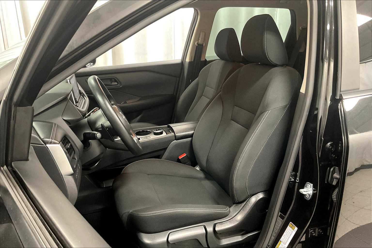 2024 Nissan Rogue S - Photo 10