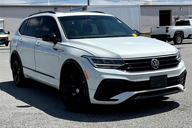 2023 Volkswagen Tiguan 2.0T SE R-Line Black