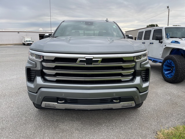 2024 Chevrolet Silverado 1500 High Country - Photo 2