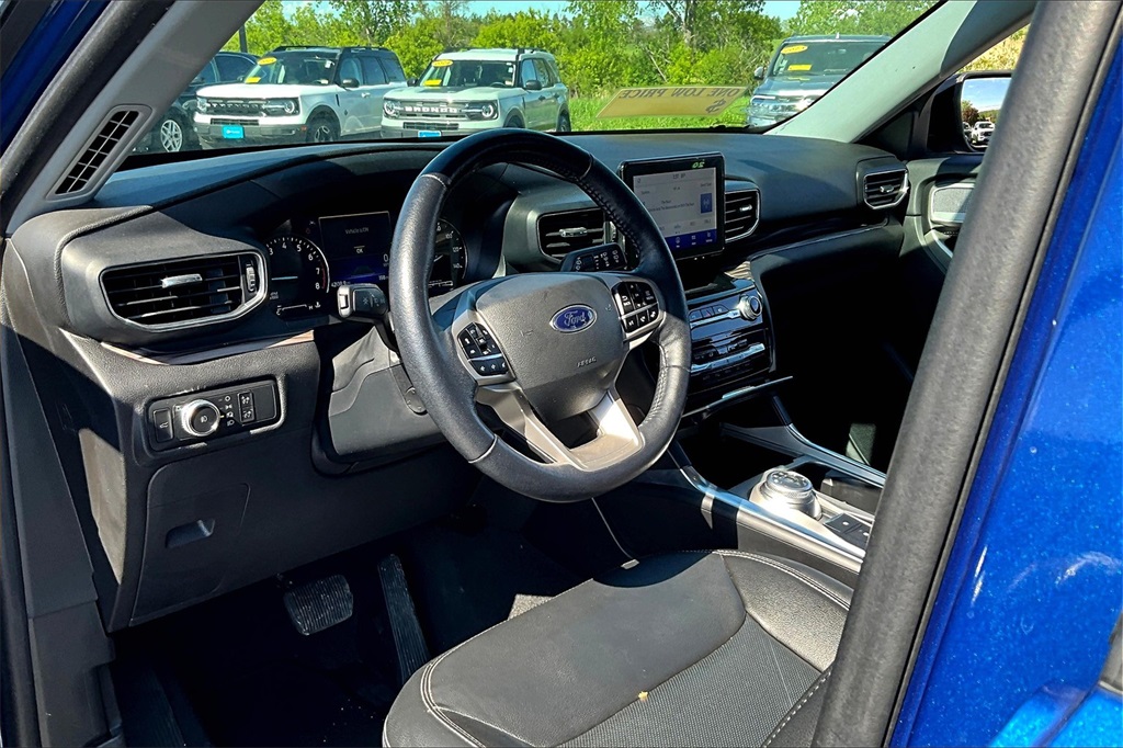 2022 Ford Explorer Limited - Photo 8
