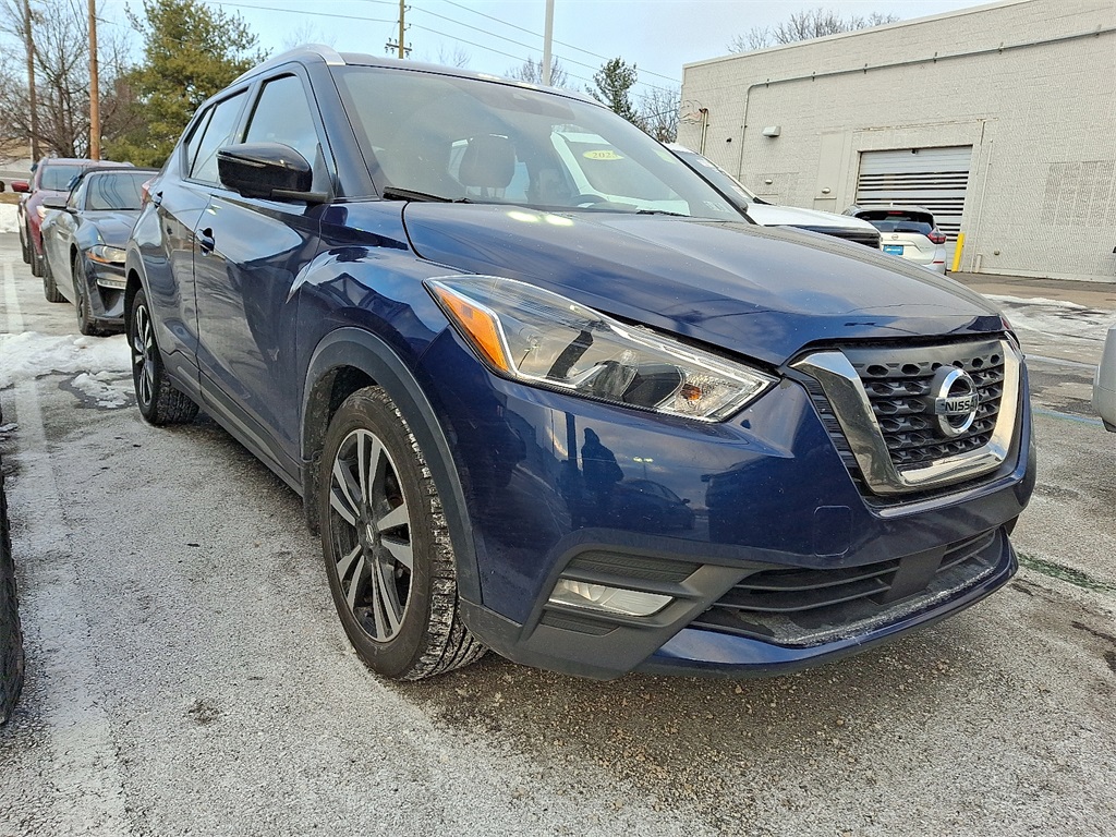 2020 Nissan Kicks SR