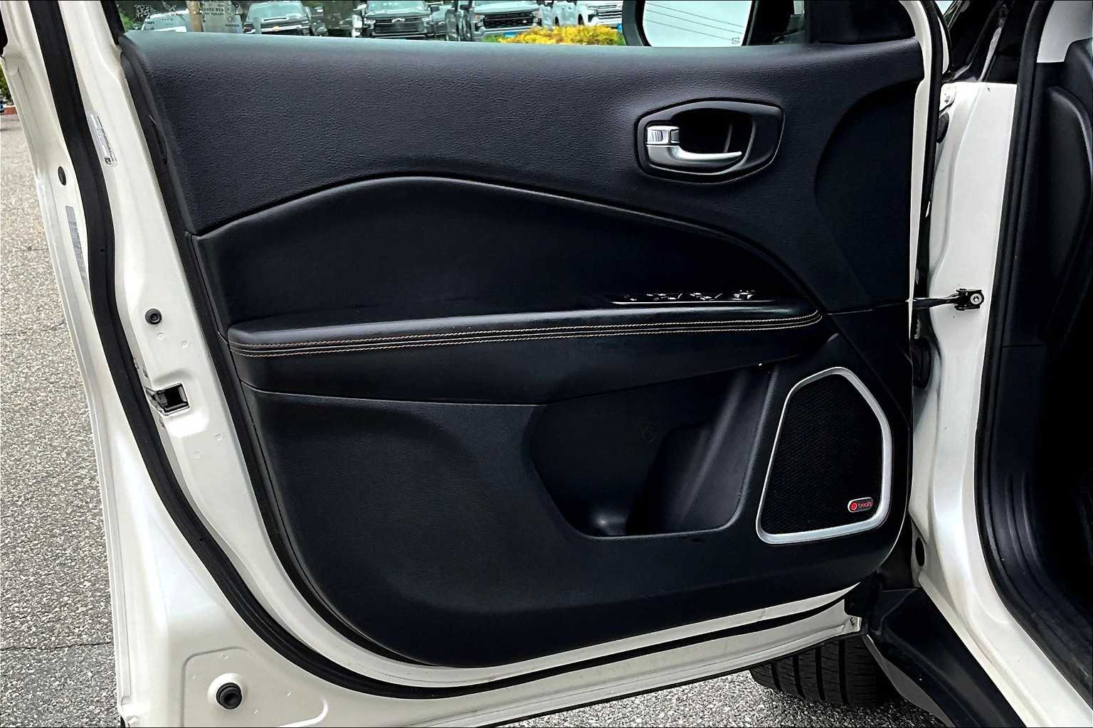 2018 Jeep Compass Limited - Photo 9
