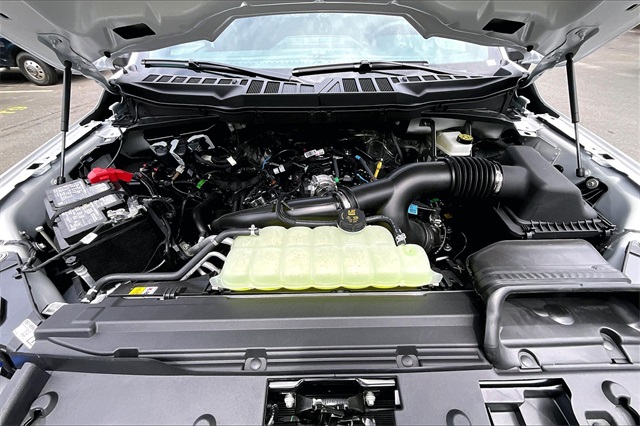 2025 Ford F-150 STX - Photo 12