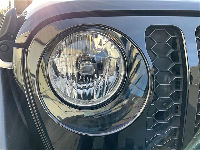 2023 Jeep Gladiator Sport - Photo 31