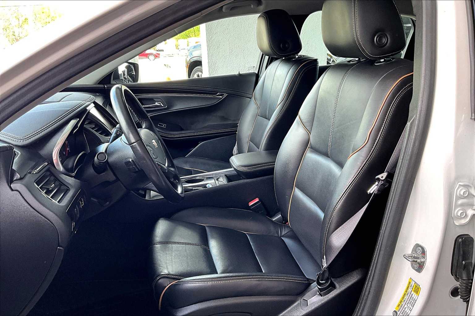 2016 Chevrolet Impala LTZ - Photo 10
