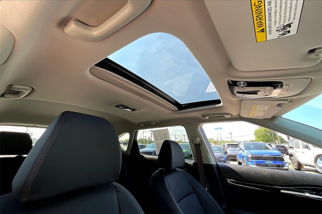 2025 Kia Seltos EX - Photo 21