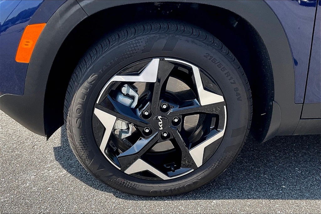 2025 Kia Seltos EX - Photo 7