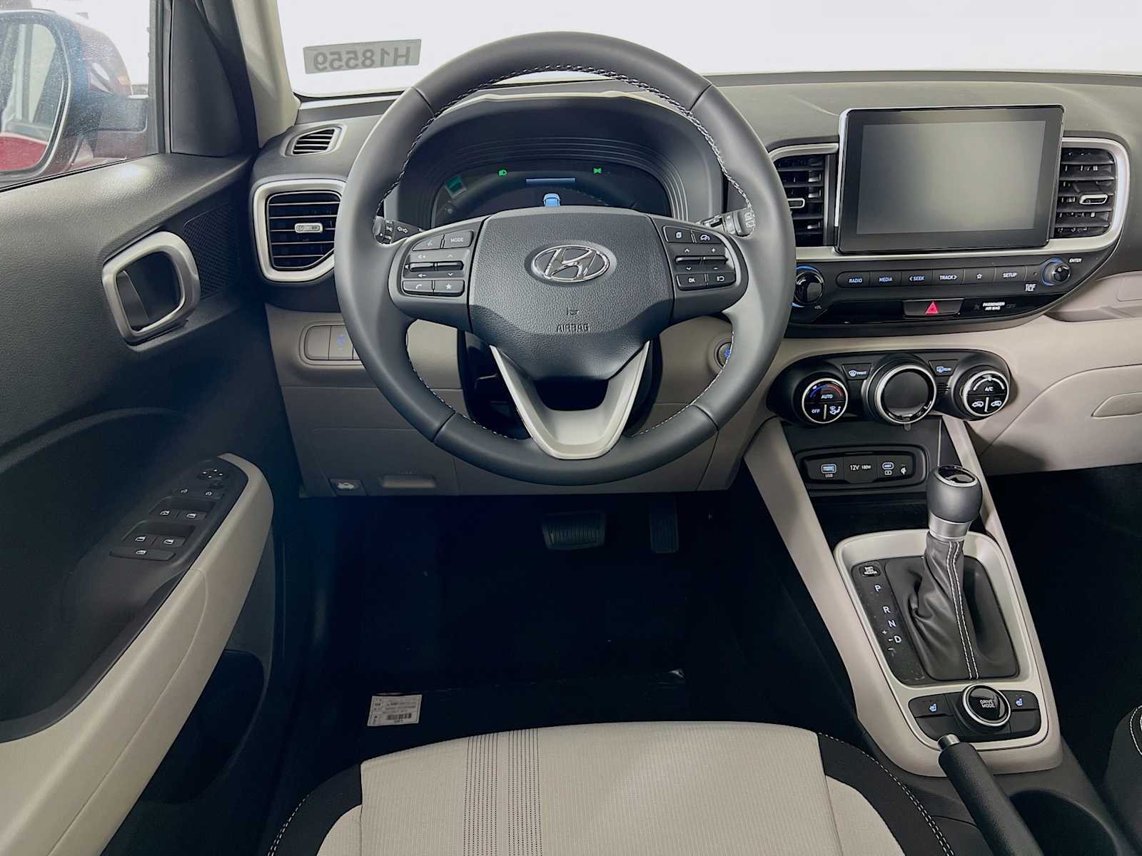 2026 Hyundai Venue SEL - Photo 14