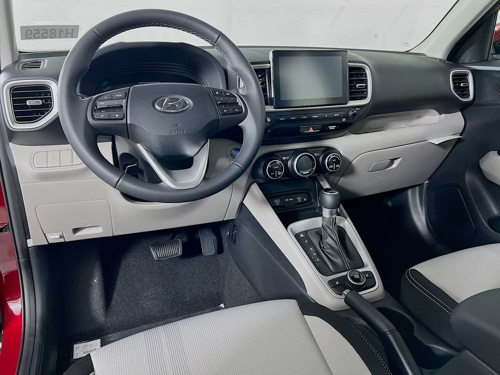 2026 Hyundai Venue SEL - Photo 6