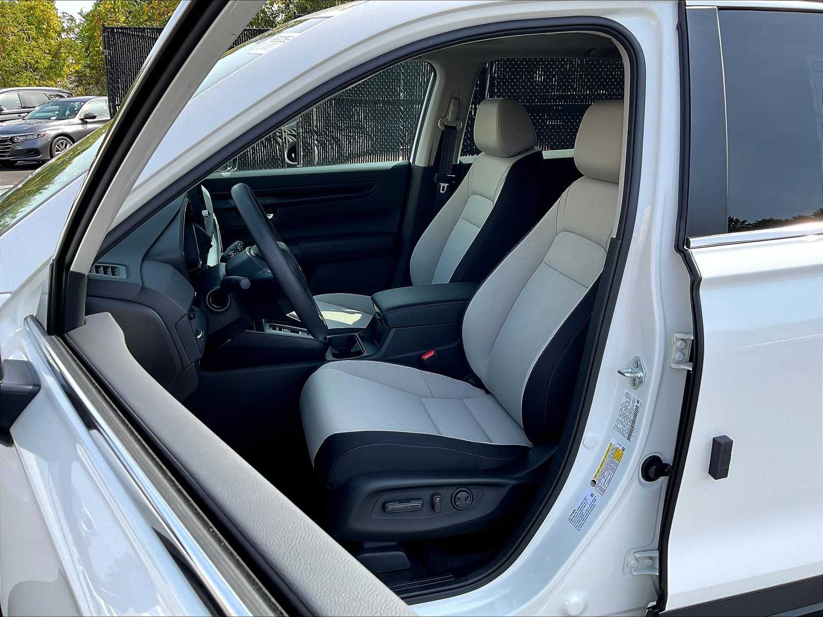 2026 Honda CR-V EX - Photo 11