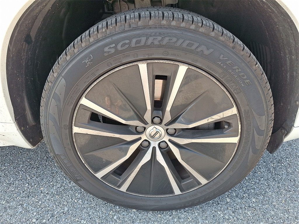 2020 Volvo XC90 T5 Momentum - Photo 9