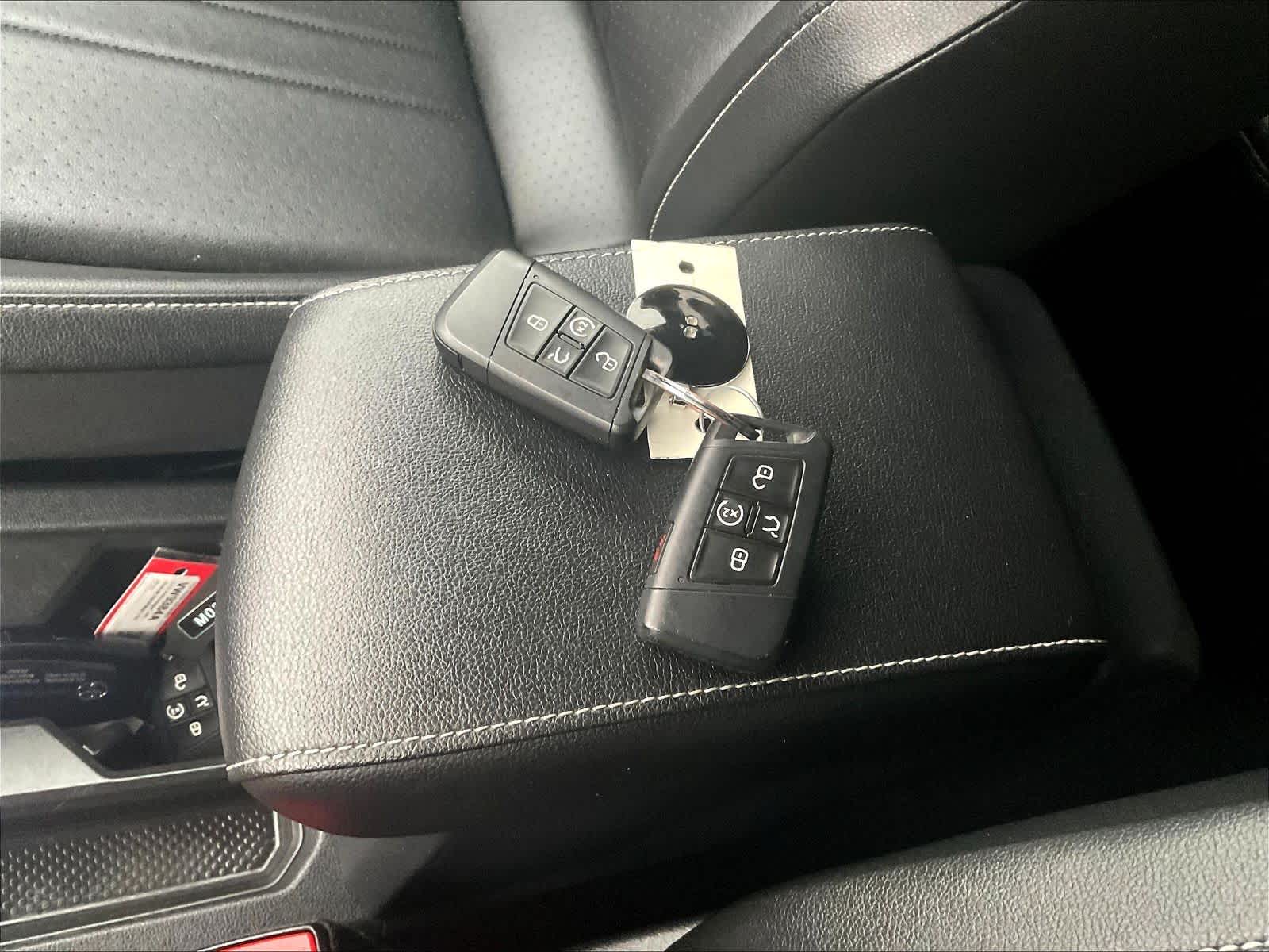 2023 Volkswagen Tiguan SE R-Line Black - Photo 29