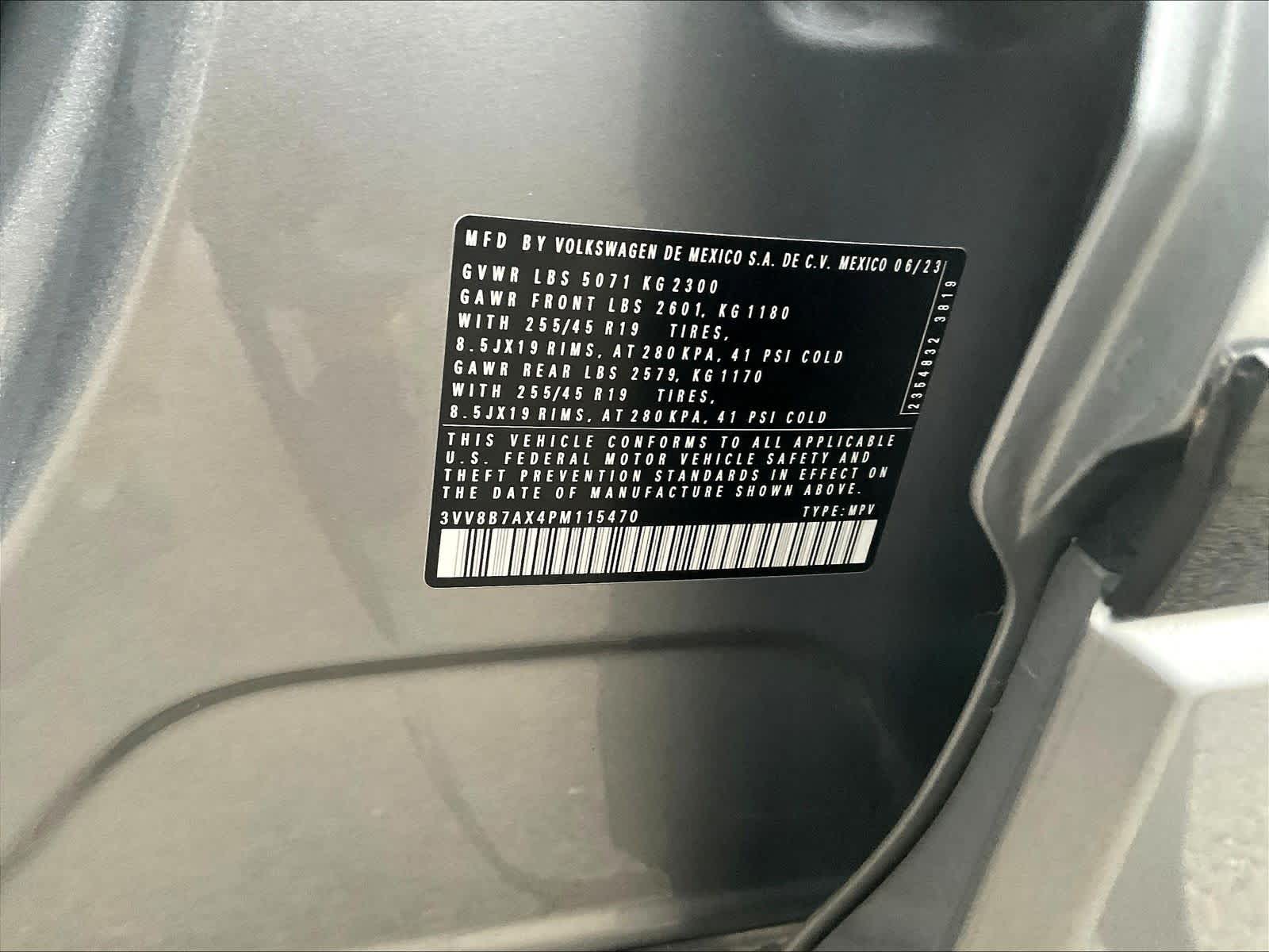 2023 Volkswagen Tiguan SE R-Line Black - Photo 34