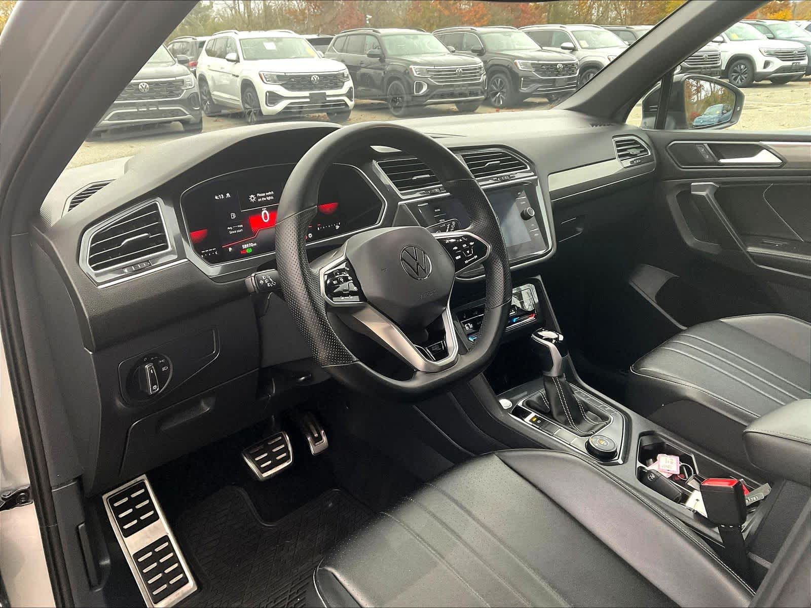 2023 Volkswagen Tiguan SE R-Line Black - Photo 8