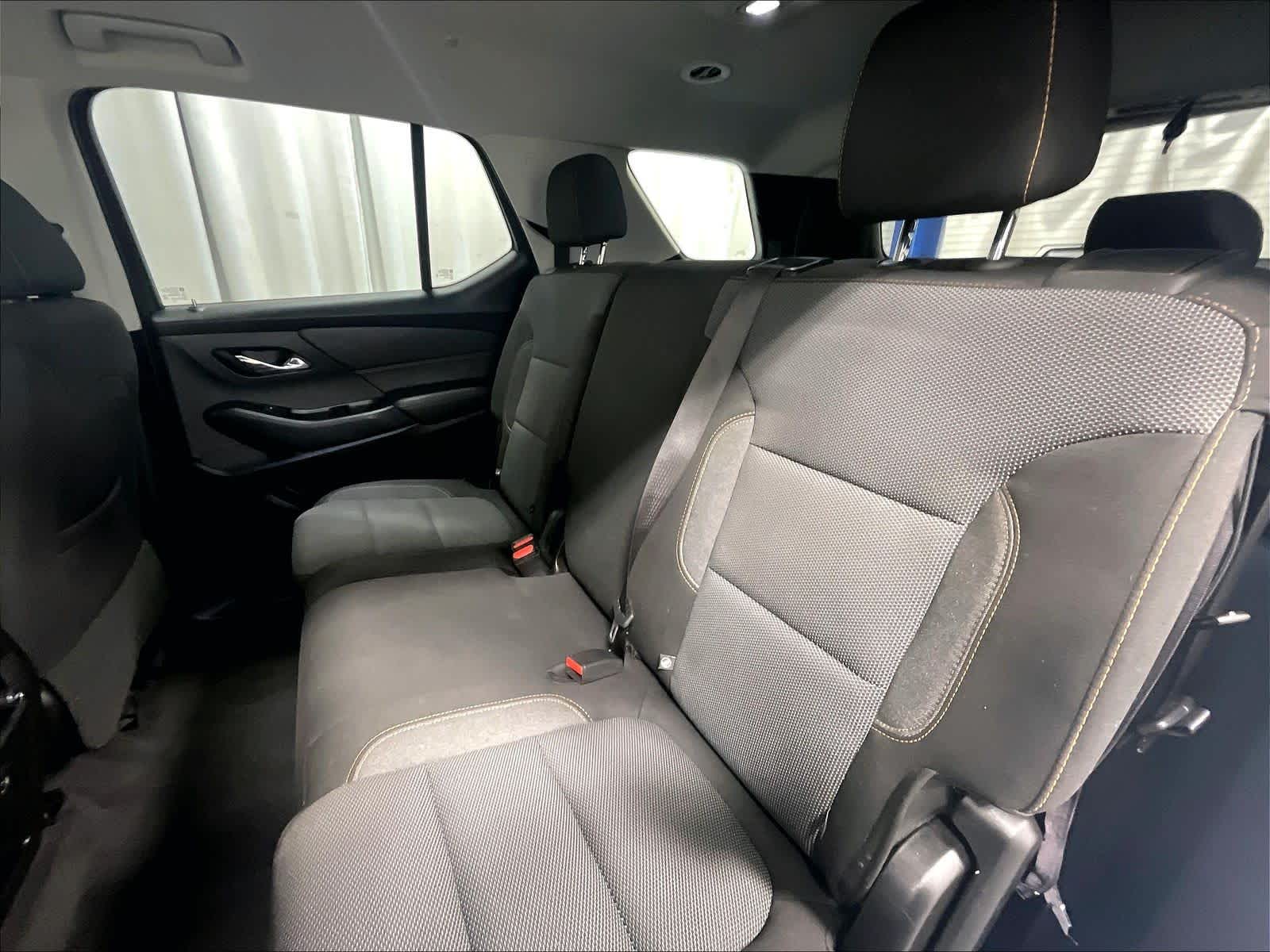 2020 Chevrolet Traverse LS - Photo 15