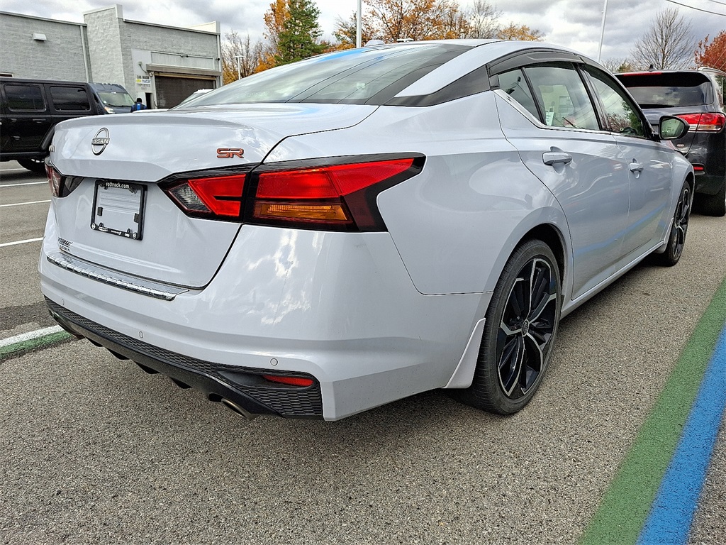 2023 Nissan Altima 2.5 SR - Photo 6