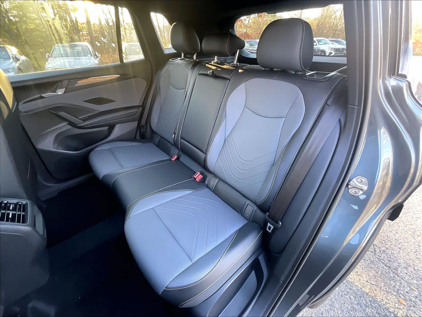 2025 Volkswagen Tiguan SE R-Line Black - Photo 15