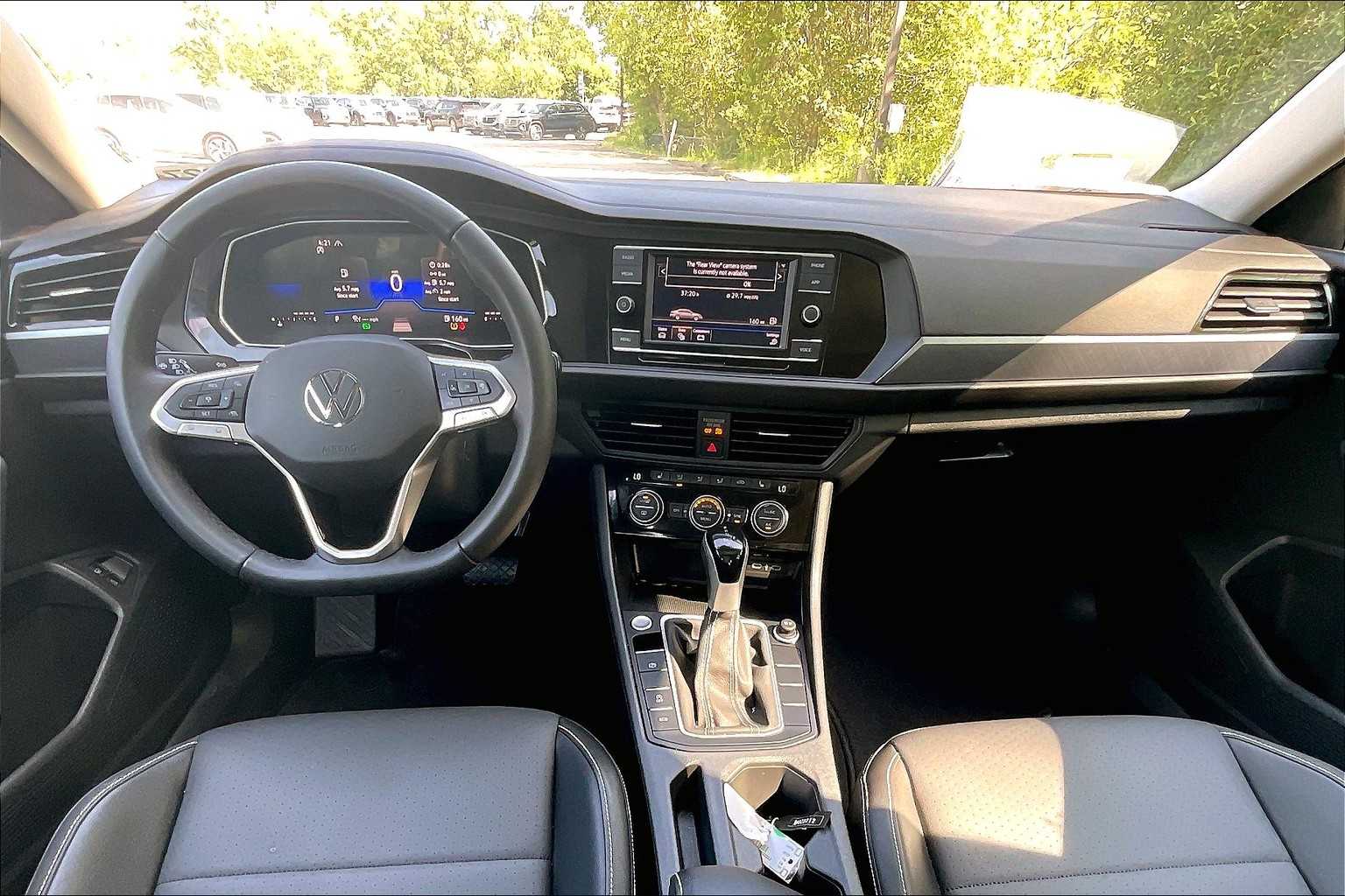2024 Volkswagen Jetta SE - Photo 21