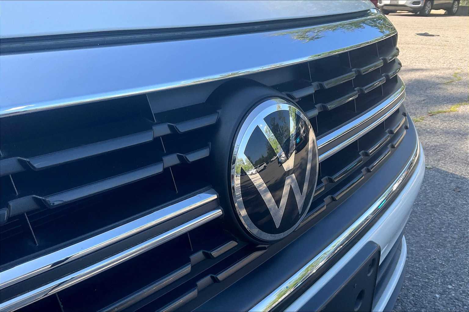 2024 Volkswagen Jetta SE - Photo 30