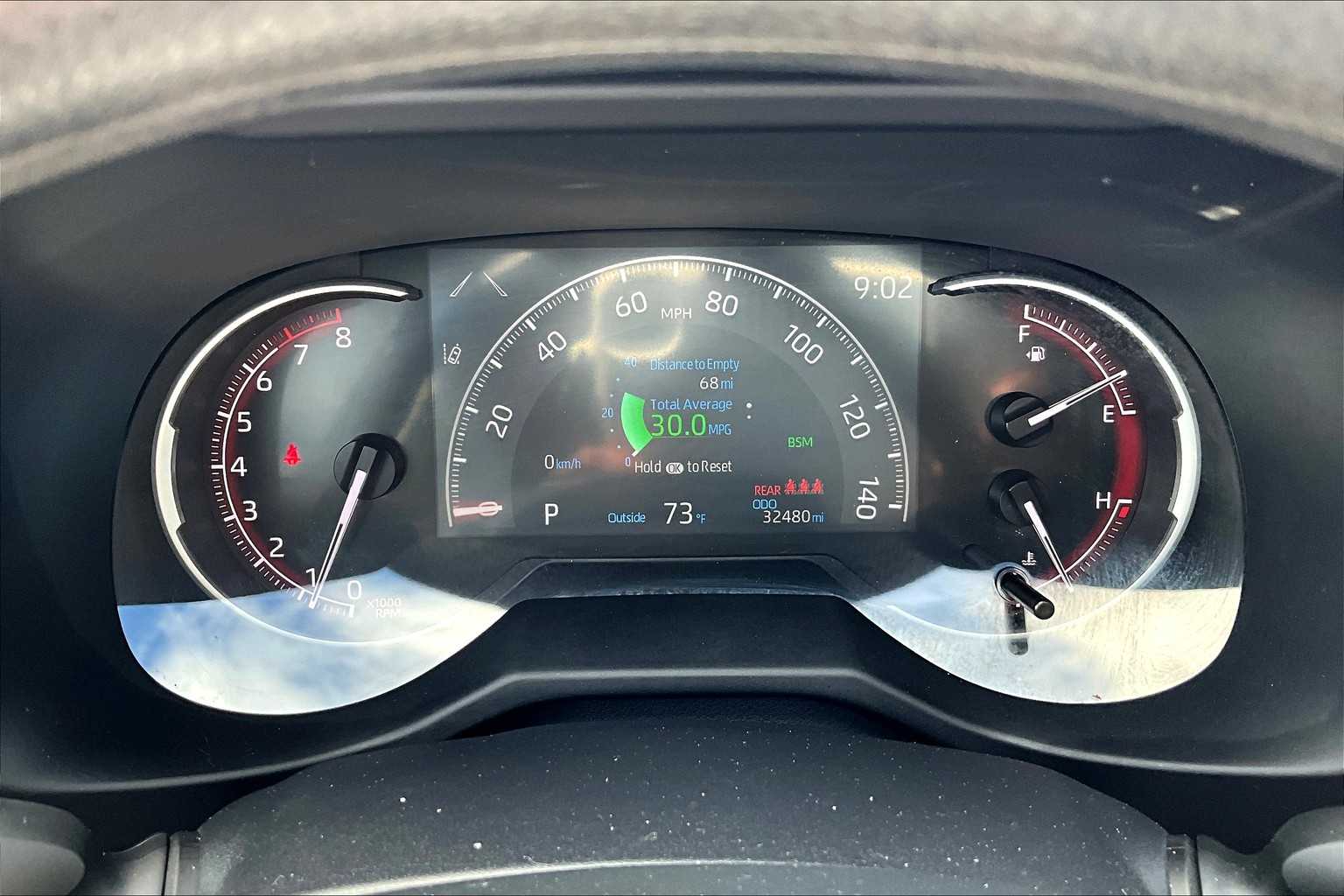 2023 Toyota RAV4 XLE - Photo 25