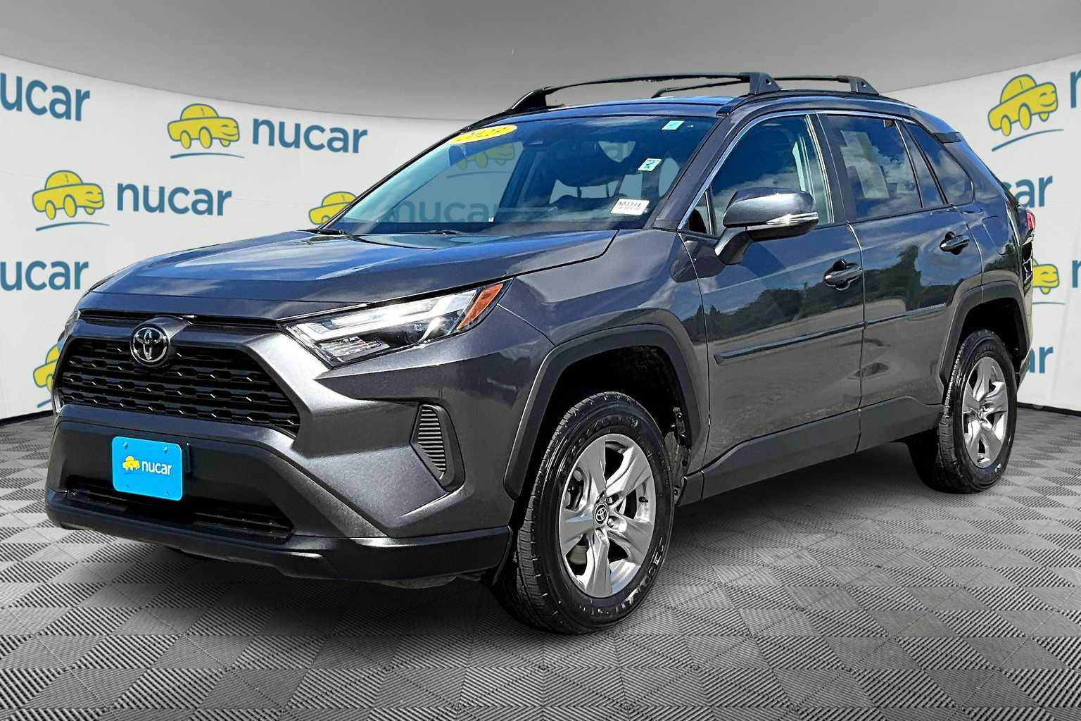 2023 Toyota RAV4 XLE - Photo 3