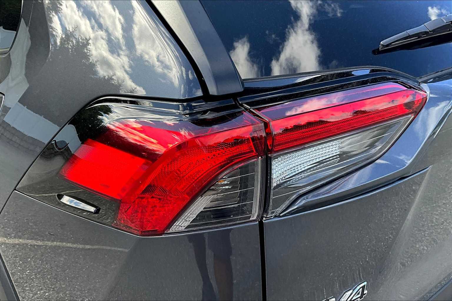2023 Toyota RAV4 XLE - Photo 34
