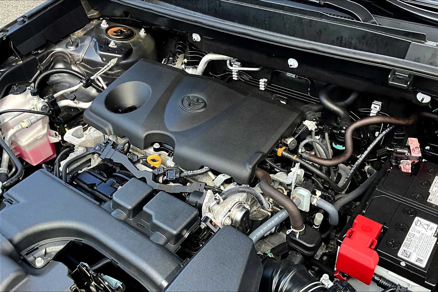 2023 Toyota RAV4 XLE - Photo 35