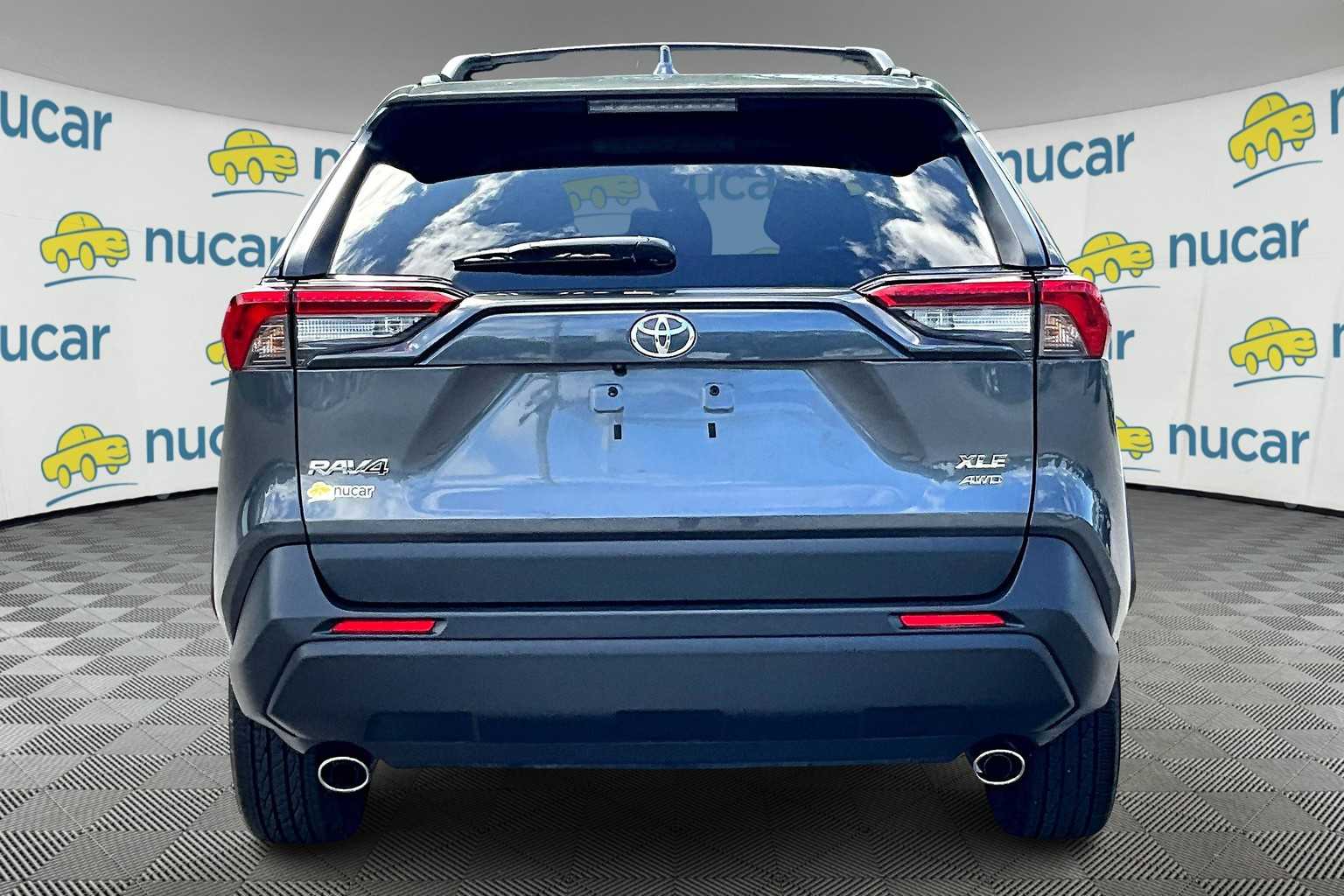 2023 Toyota RAV4 XLE - Photo 5