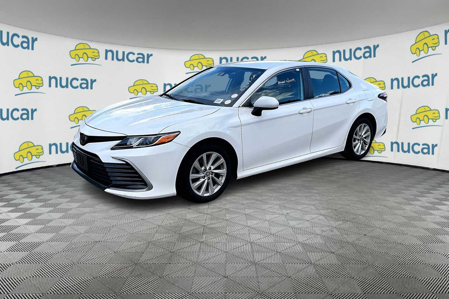 2022 Toyota Camry LE - Photo 2