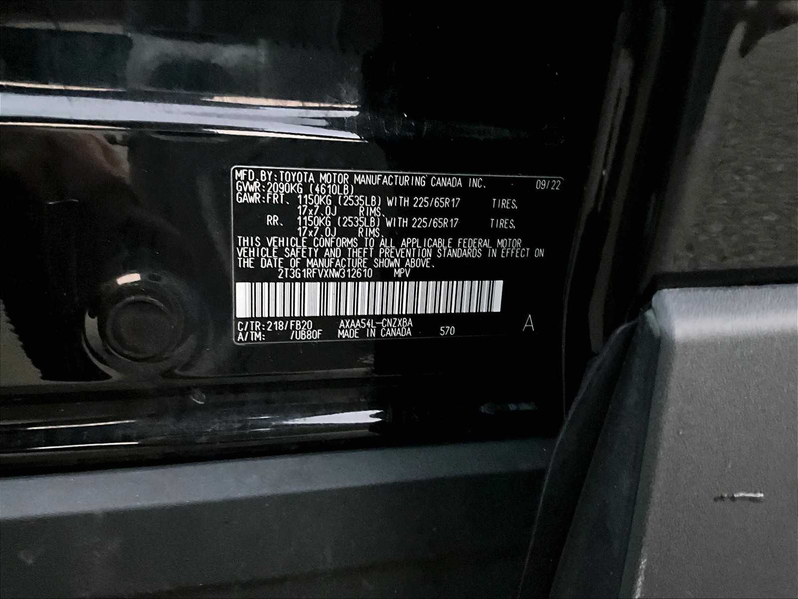 2022 Toyota RAV4 LE - Photo 6