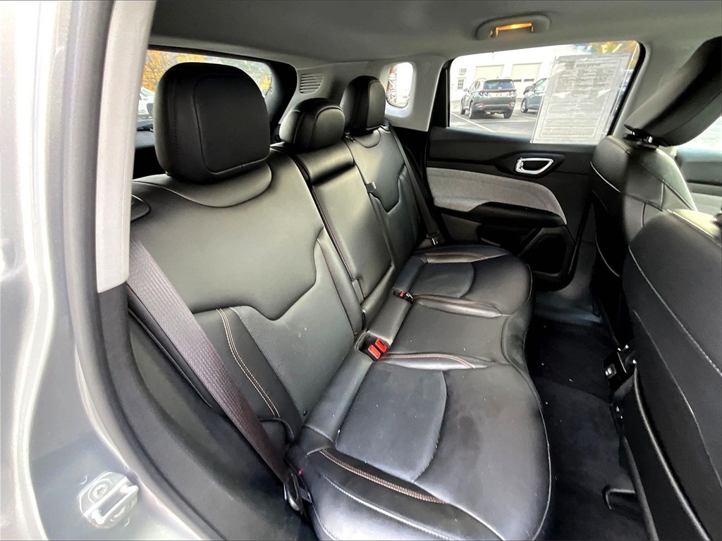 2022 Jeep Compass Latitude Lux - Photo 16