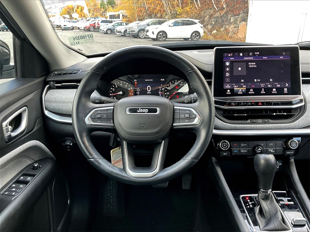2022 Jeep Compass Latitude Lux - Photo 17