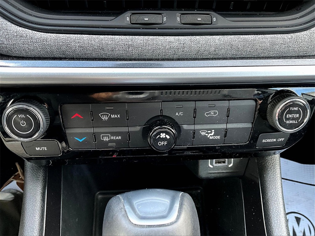 2022 Jeep Compass Latitude Lux - Photo 25