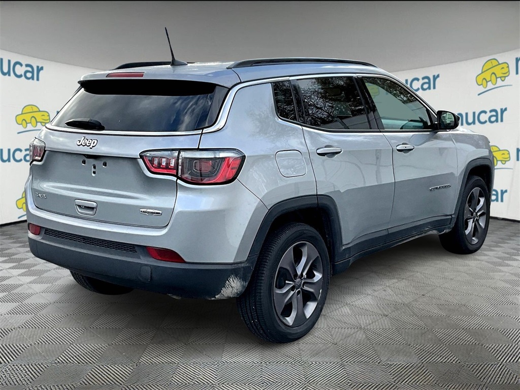 2022 Jeep Compass Latitude Lux - Photo 6