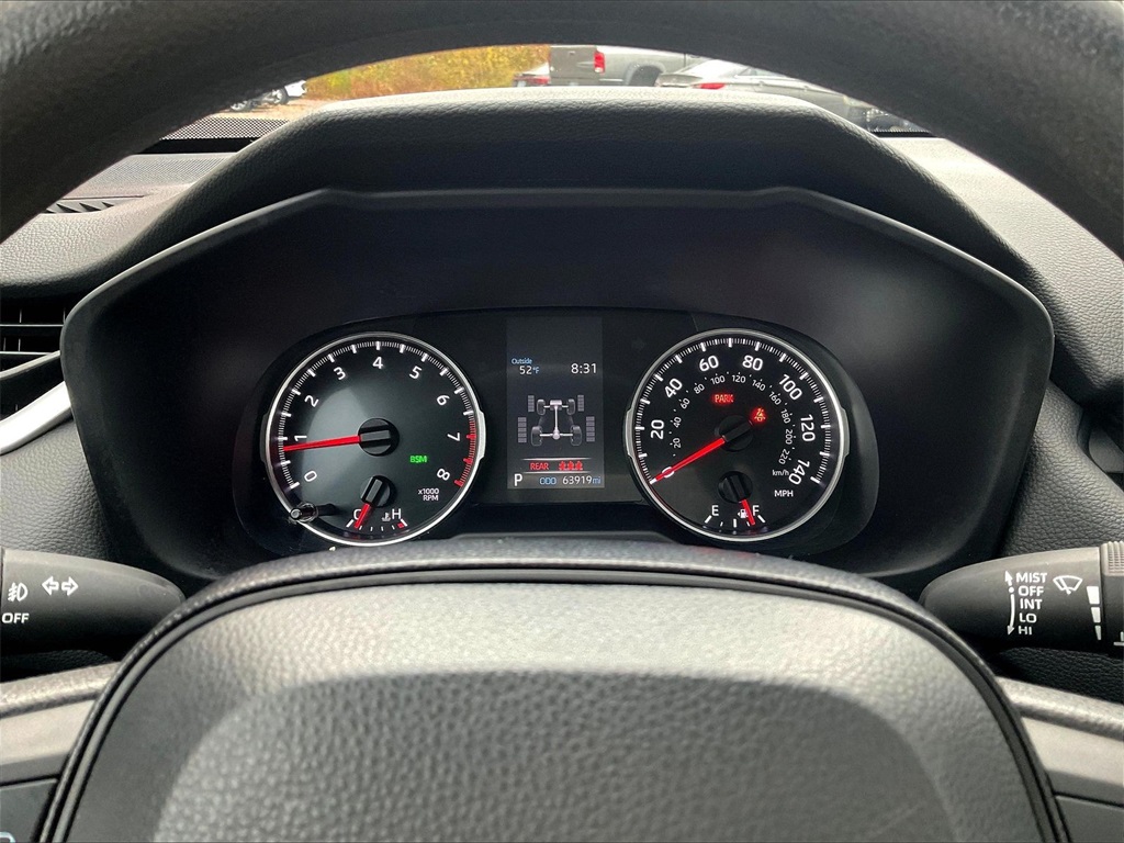 2021 Toyota RAV4 XLE - Photo 15